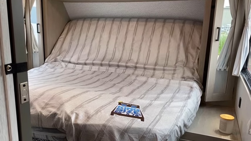 2024 Wildwood 24VIEW Travel Trailer bedroom