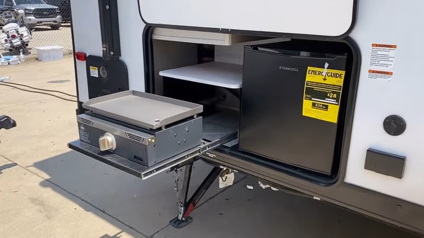 2024 Wildwood 24VIEW Travel Trailer outdoor griddle