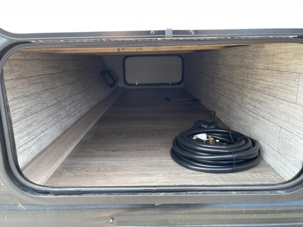 Catalina 184BHS Storage Space